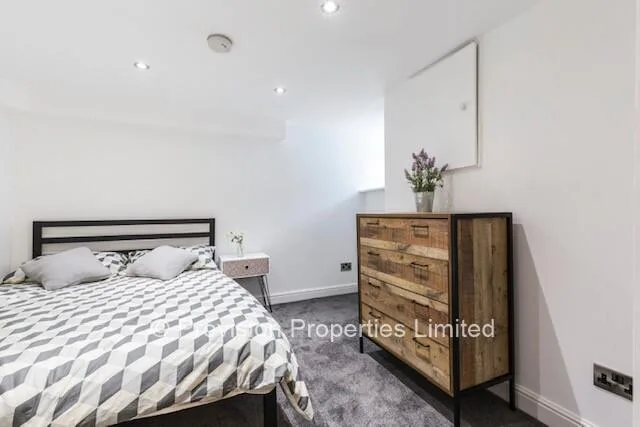 4 bedroom terraced house for rent