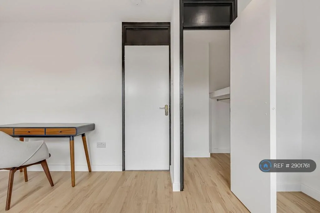 3 bedroom end of terrace house for rent