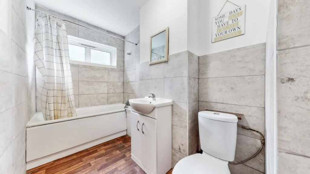 3 bedroom flat for rent
