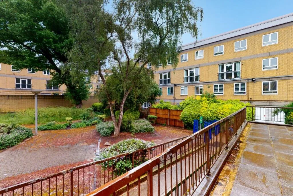 3 bedroom flat for rent