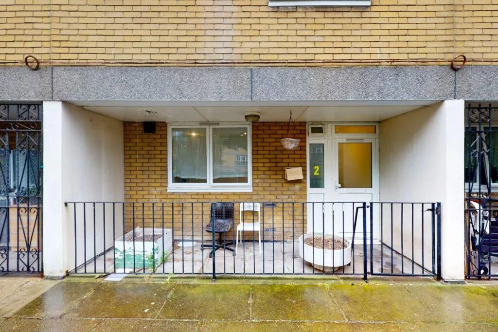 3 bedroom flat for rent