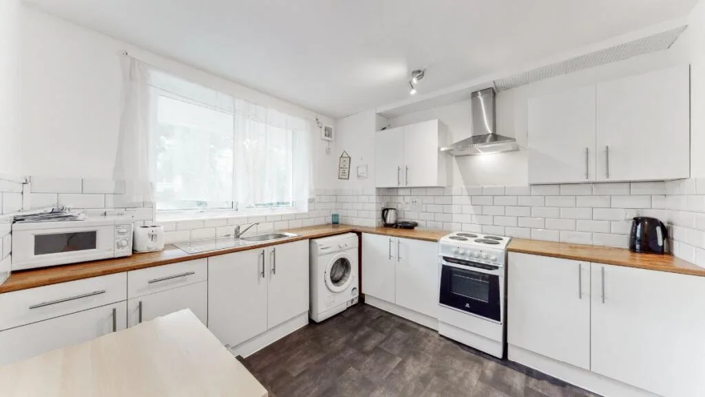 3 bedroom flat for rent