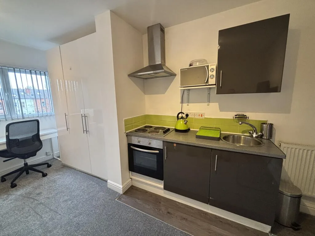 Studio flat for rent