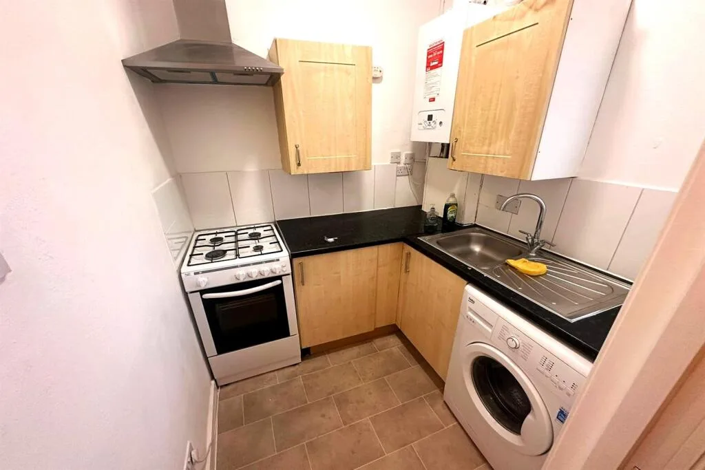 2 bedroom flat for rent