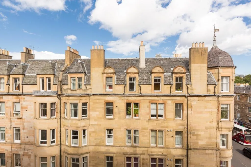 3 bedroom flat for rent