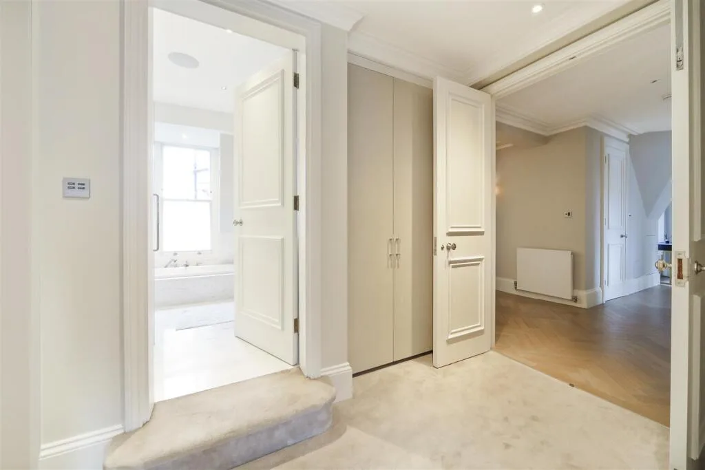 5 bedroom apartment for rent
