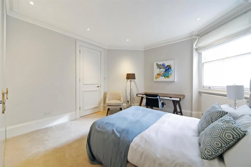 5 bedroom apartment for rent