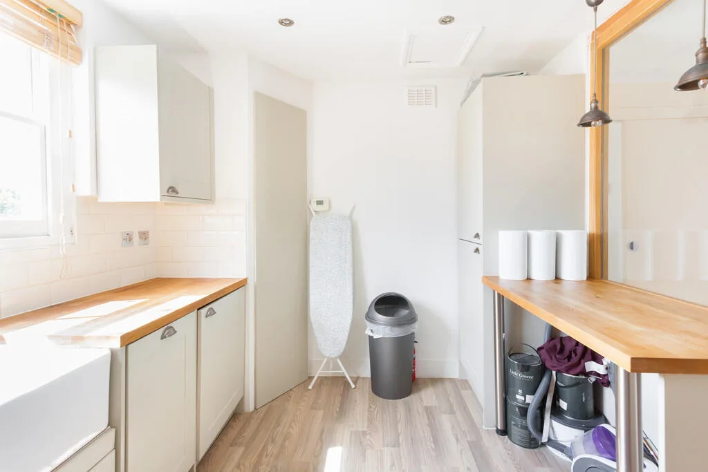 4 bedroom flat for rent