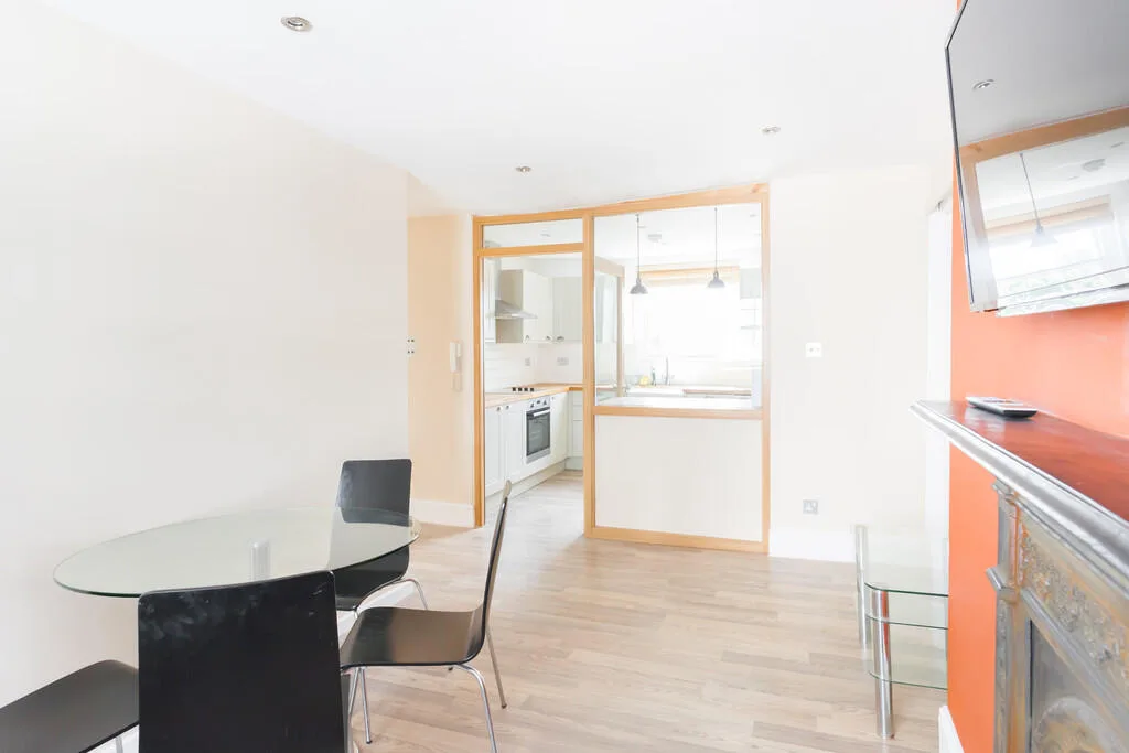 4 bedroom flat for rent