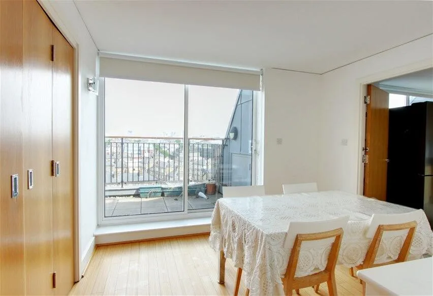 3 bedroom flat for rent