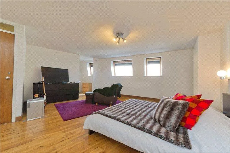 3 bedroom semi-detached house for rent