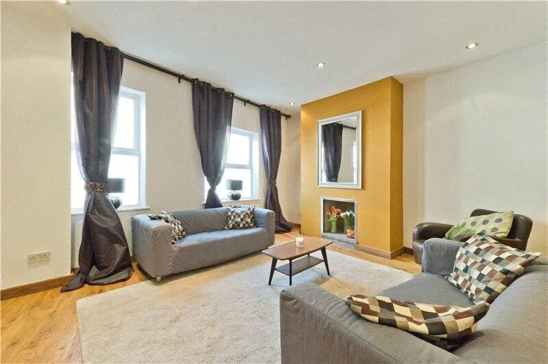 3 bedroom semi-detached house for rent