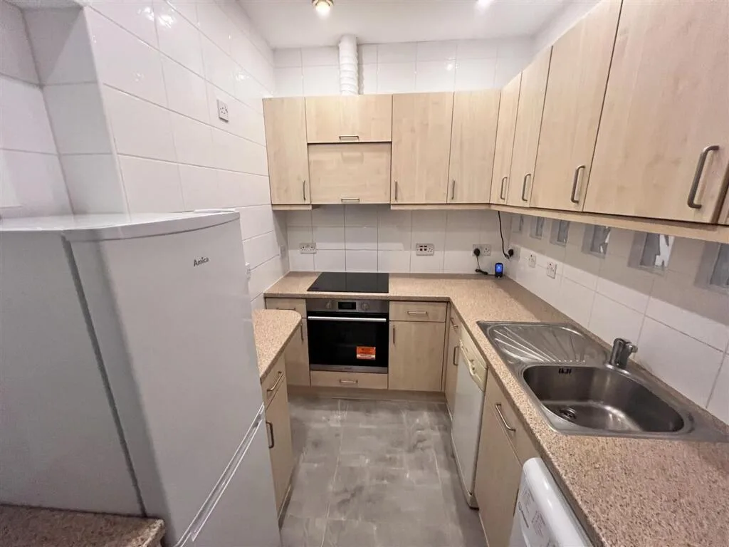 2 bedroom flat for rent