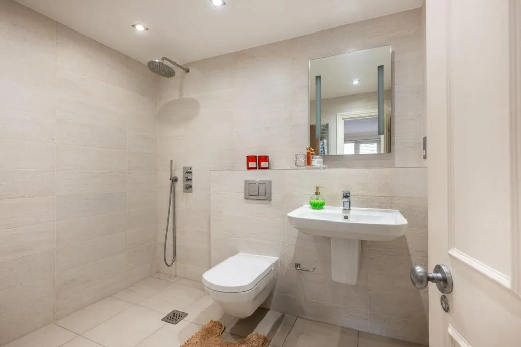 4 bedroom apartment for rent
