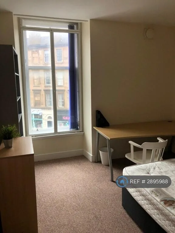 4 bedroom flat for rent