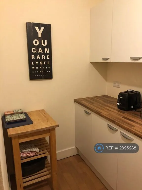 4 bedroom flat for rent