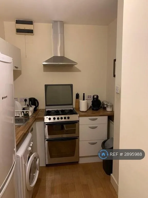 4 bedroom flat for rent