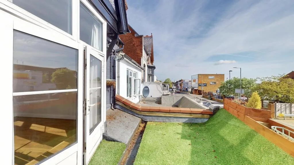2 bedroom flat for rent