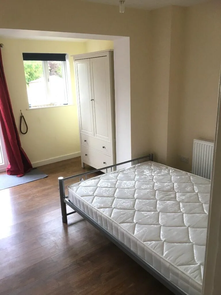 1 bedroom semi-detached house for rent
