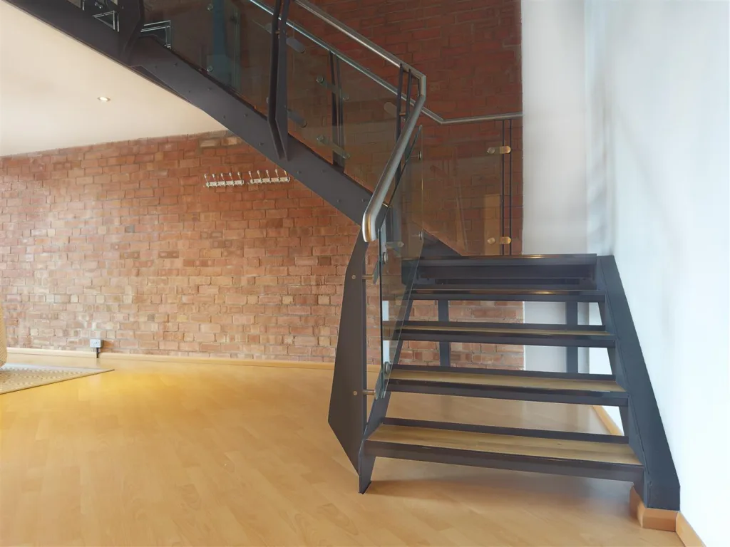 1 bedroom duplex for rent