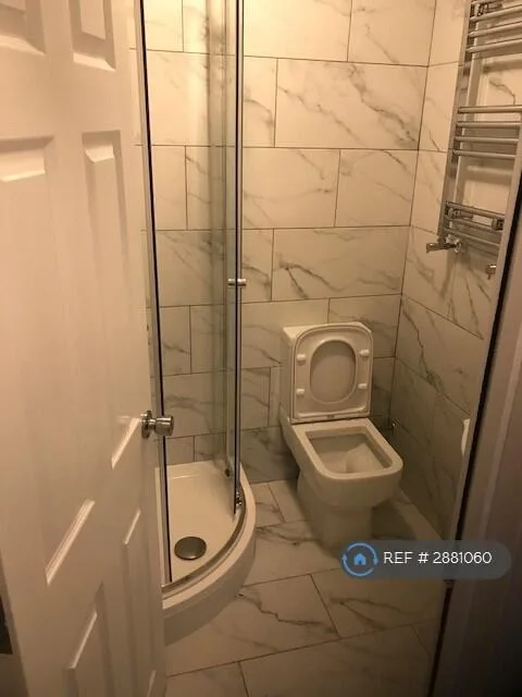 1 bedroom house share for rent