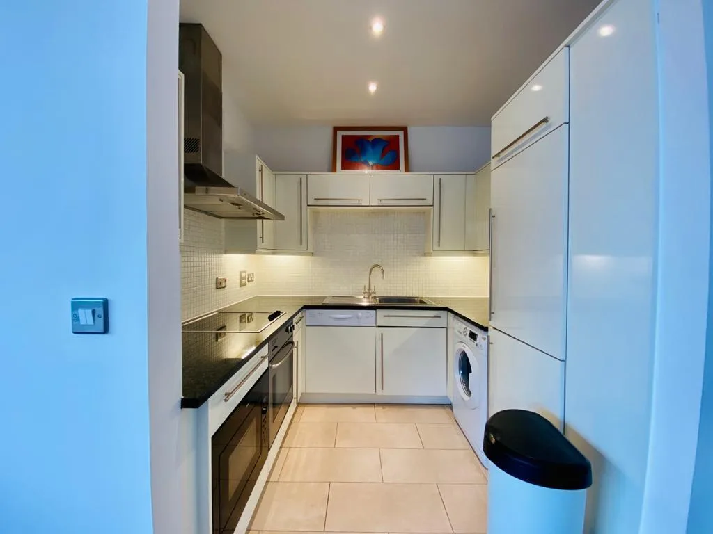 2 bedroom penthouse for rent