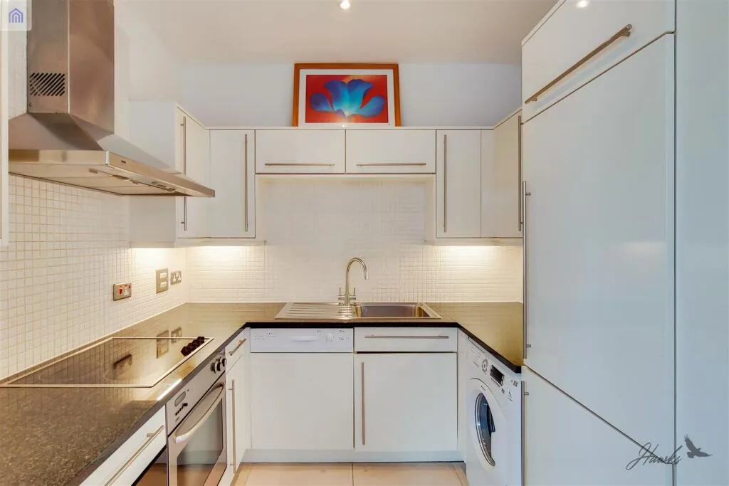 2 bedroom penthouse for rent