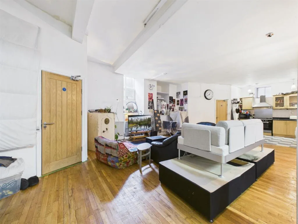 4 bedroom apartment for rent