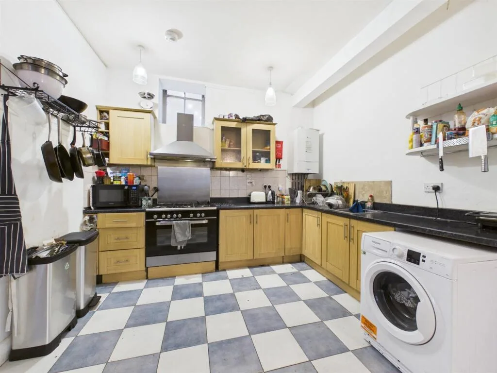 4 bedroom apartment for rent
