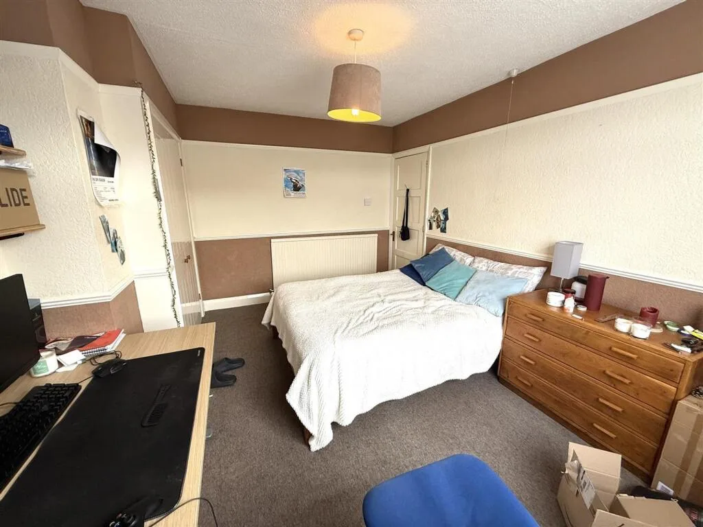 4 bedroom terraced house for rent