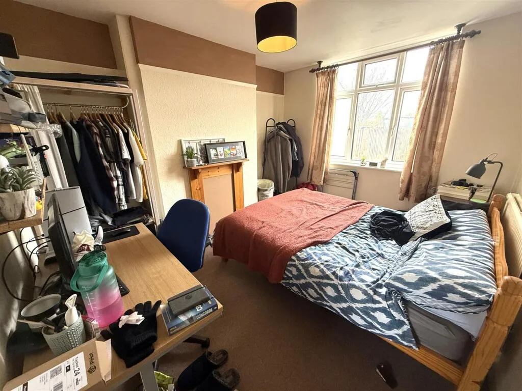 4 bedroom terraced house for rent