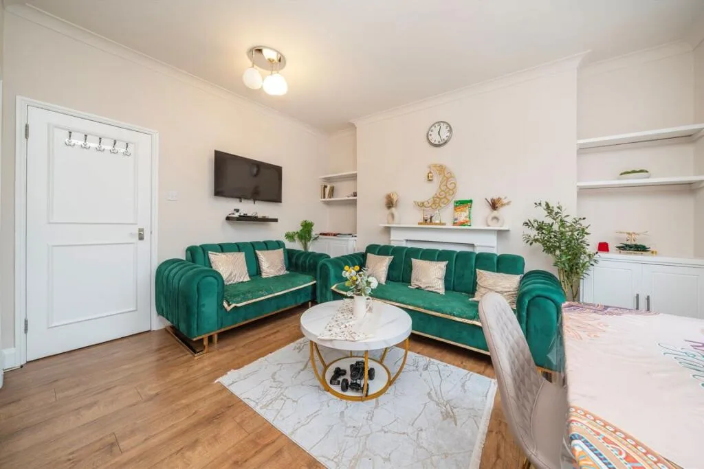 2 bedroom flat for rent