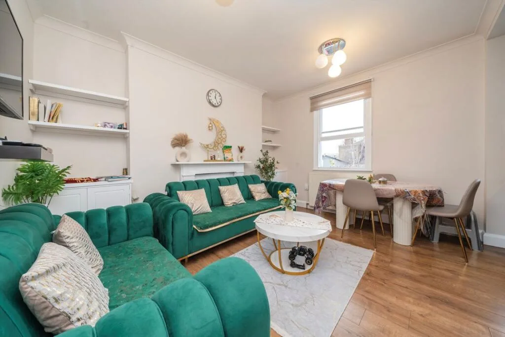 2 bedroom flat for rent