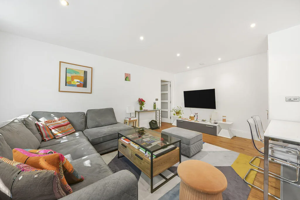 2 bedroom detached house for rent