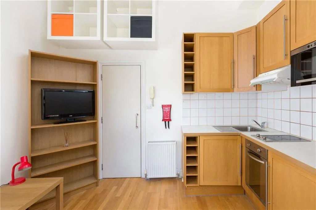 Studio flat for rent