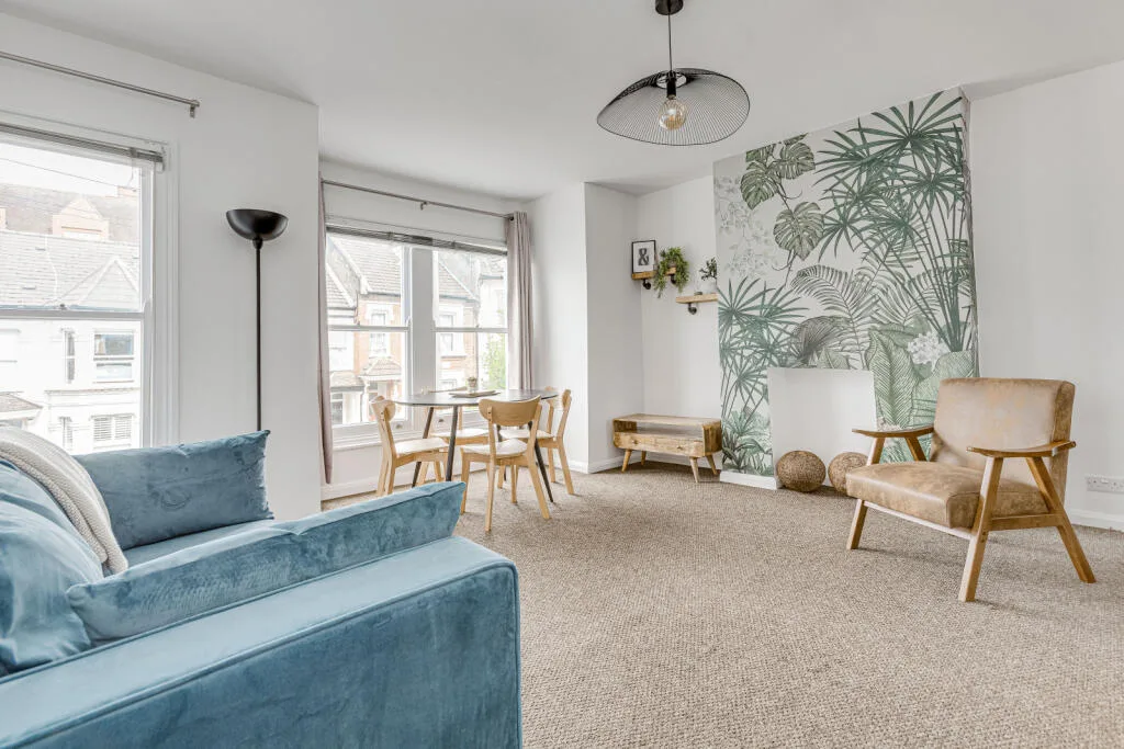 2 bedroom flat for rent
