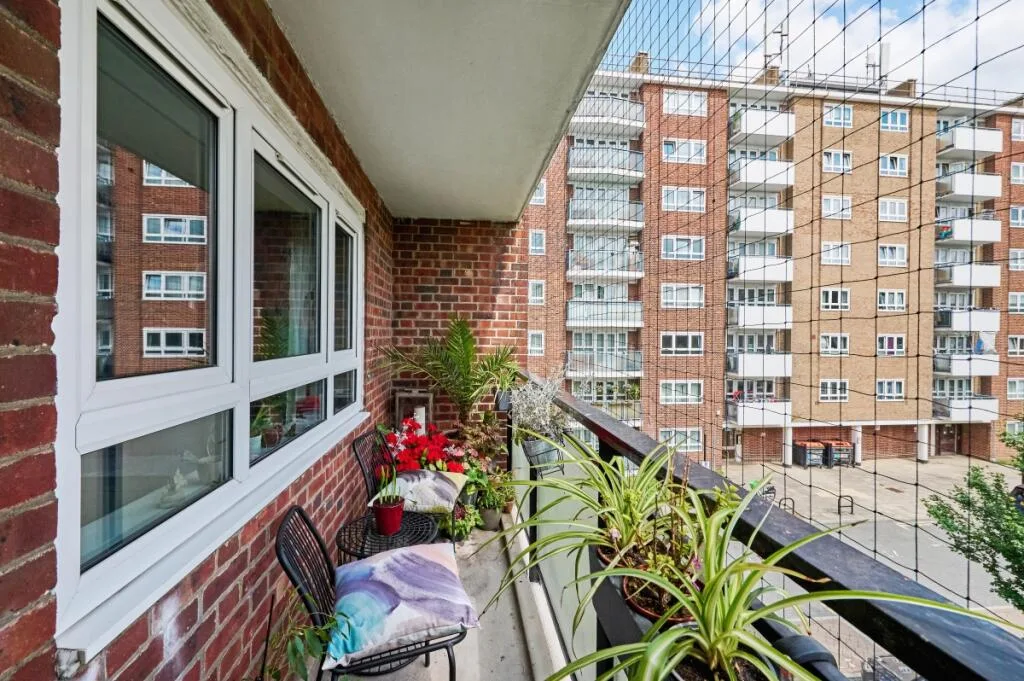 3 bedroom flat for rent