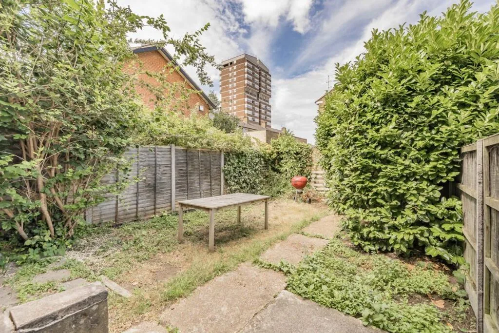 4 bedroom house for rent