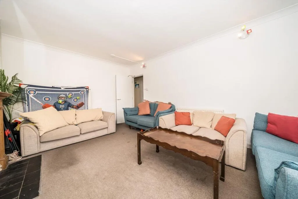 4 bedroom house for rent