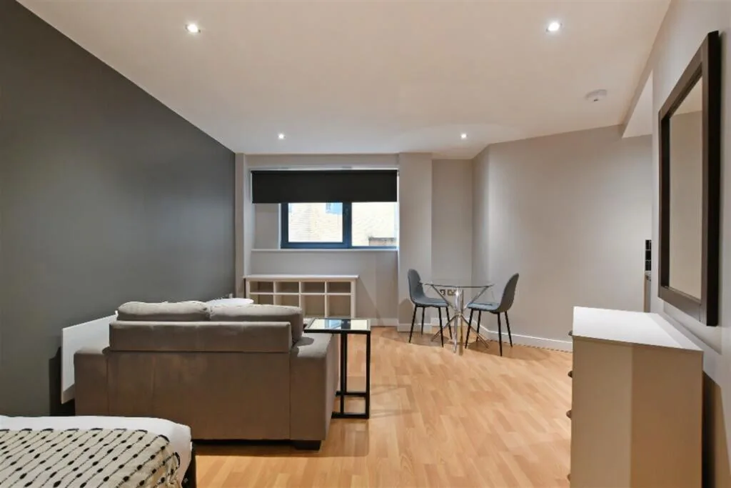 Studio flat for rent