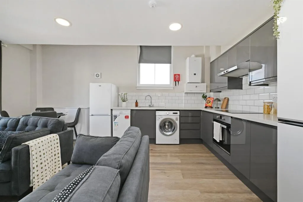 4 bedroom apartment for rent