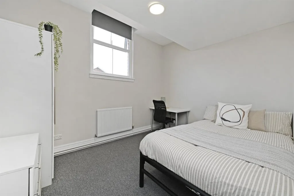 4 bedroom apartment for rent