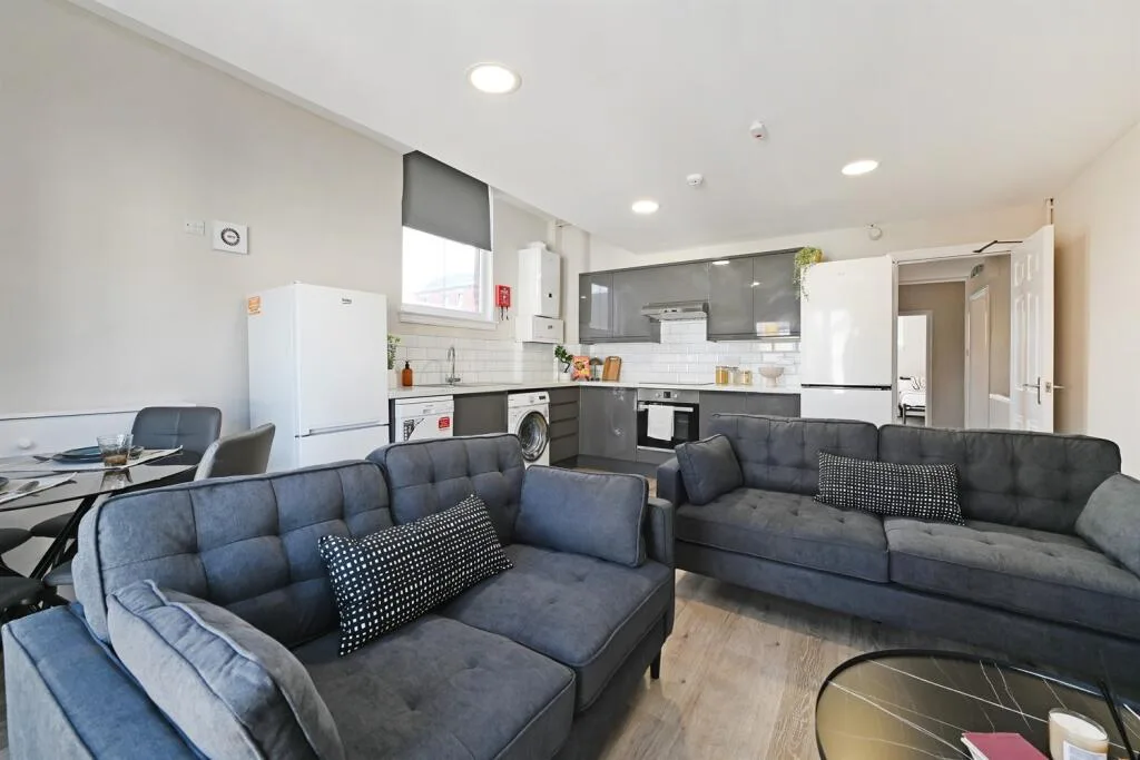 4 bedroom apartment for rent