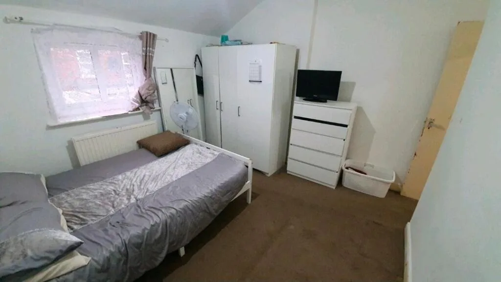 2 bedroom house for rent