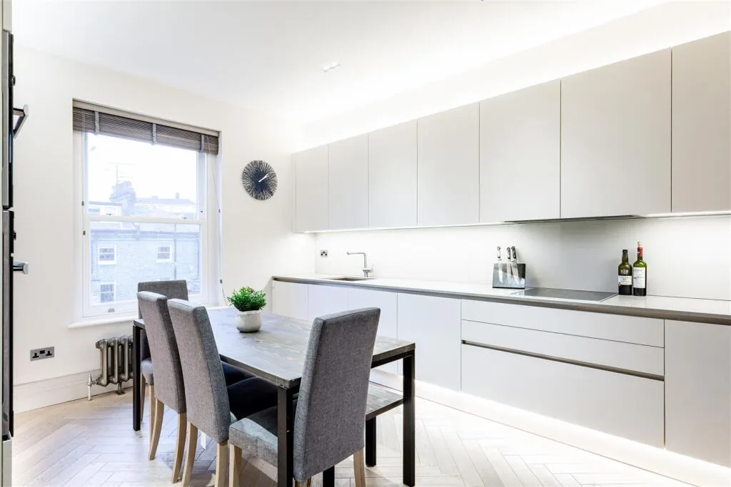 3 bedroom flat for rent