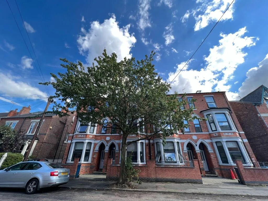 4 bedroom apartment for rent