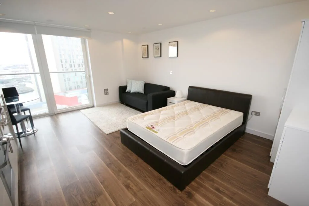 Studio flat for rent
