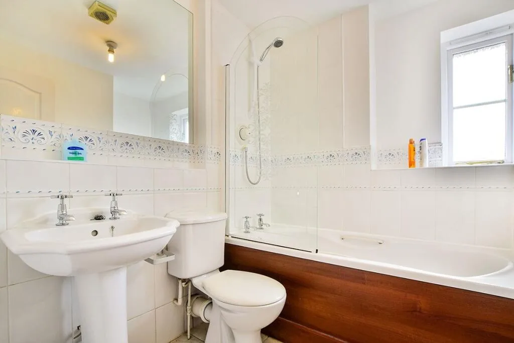 4 bedroom detached house for rent