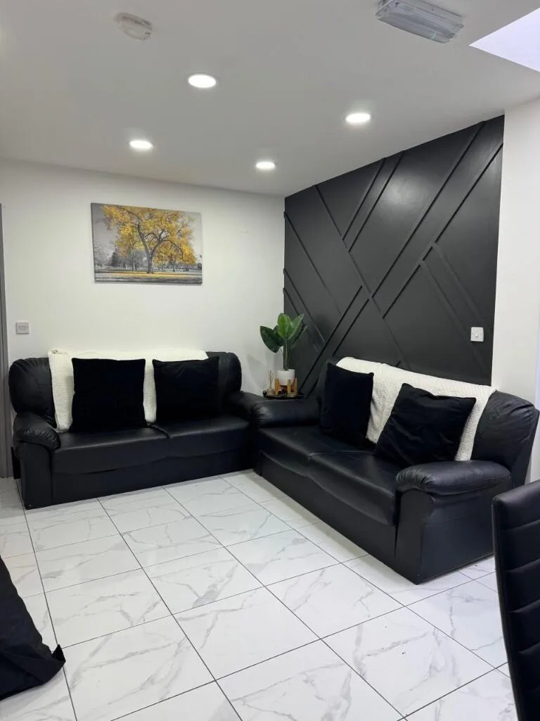 7 bedroom terraced house for rent