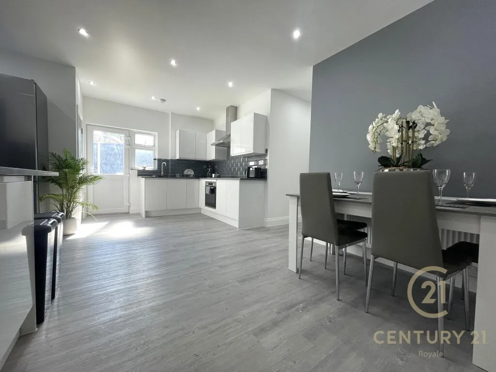 1 bedroom house share for rent